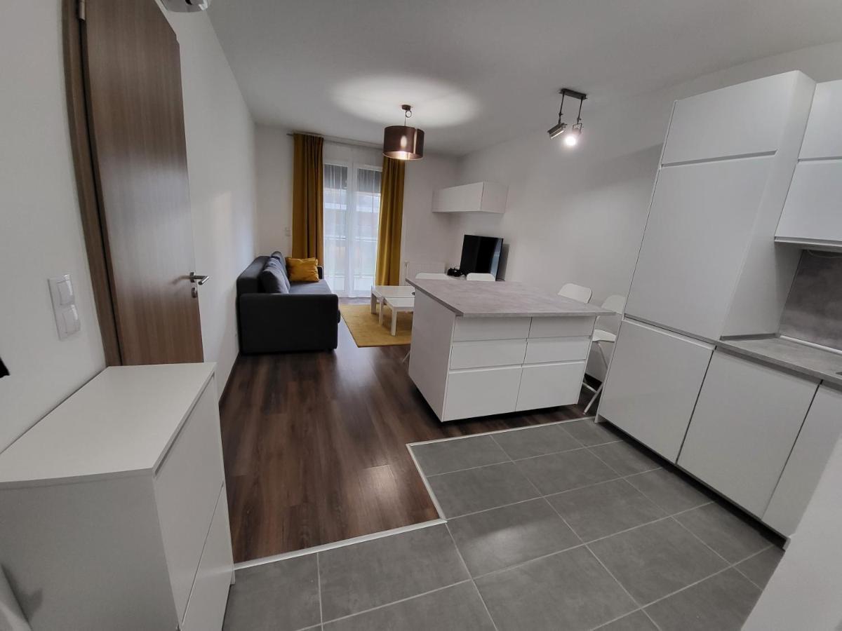 Sdp Marina Apartment บูดาเปสต์ ภายนอก รูปภาพ